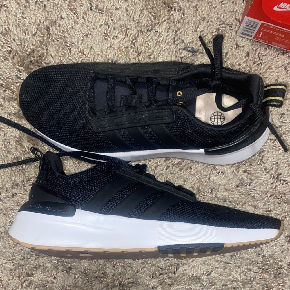 Adidas Black and White Cloudfoam Comfort sneakers